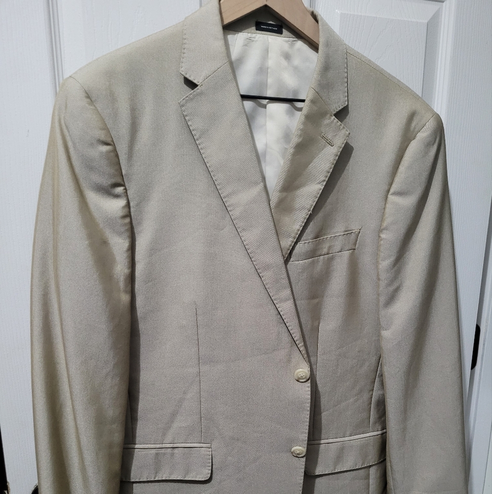 J Ferrar Cream blazer size 44R
